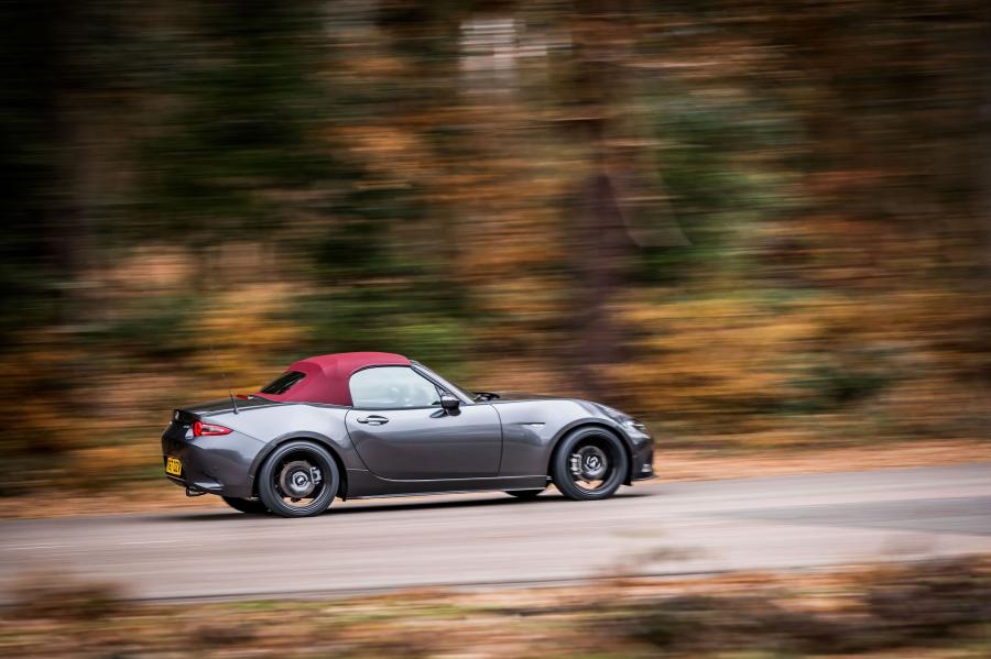  Mazda MX-5 Z-Sport (ND) 2018 года  (фото 36 из 41)